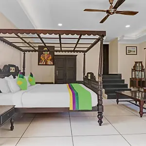 Treebo Anchor Hotel
